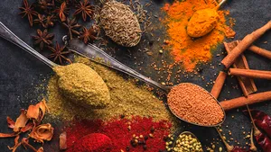 Condimentul cel mai des importat de statele UE din ţările non-UE, în 2018. Câte tone de condimente se importă anual