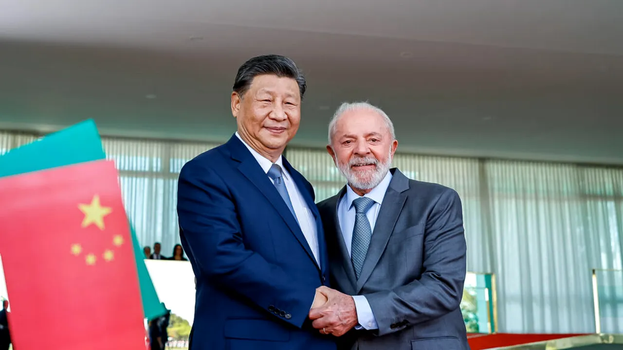 Xi Jinping promite sprijin Braziliei într-un context internațional „turbulent”