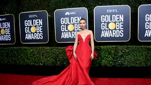 Globurile de Aur 2020 | Tendinţele de pe covorul roşu: Haute couture, bijuterii rafinate şi costume cu pantaloni