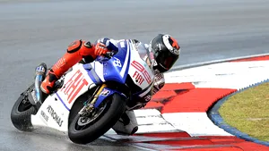 Jorge Lorenzo a suferit o fractură de metacarpian la un antrenament de motocross