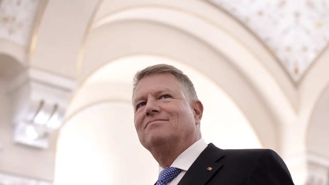 COMENTARIU Sorin Avram: Klaus Iohannis la NATO, o mare bucurie pentru Carmen Iohannis, Vladimir Putin şi Emmanuel Macron