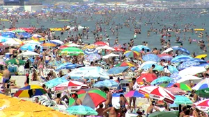 Mai puţini turişti români în Bulgaria, mai mulţi bulgari în România