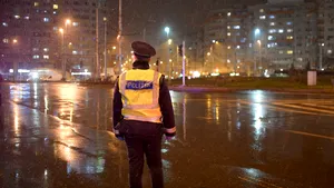 Fals polițist, arestat în județul Bihor după ce ar fi încasat mii de lei de la șoferi opriți în trafic