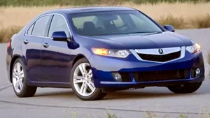 Premieră pe piaţa auto din România | Maşina pe abonament, schimbată la un an