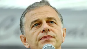 Geoană: Sincere condoleanţe şi un mesaj puternic de solidaritate poporului polonez