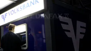 Volksbank România cere un milion de euro Guvernului şi ANPC pentru daunele produse de OUG 50