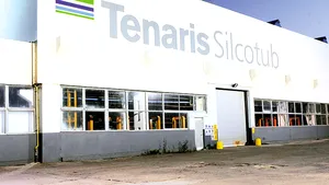 Sute de angajaţi ai Tenaris Silcotub din Sălaj protestează şi cer majorarea salariilor