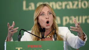 POLITICO: Un aliat al Giorgiei Meloni, mesaj pentru UE despre Marine Le Pen: Nu poate exista cordon sanitar