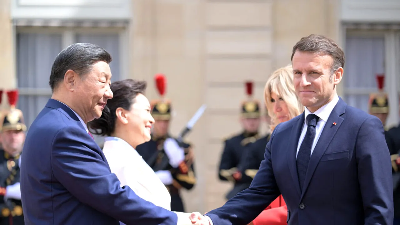 Franța analizează o mișcare diplomatică majoră. Macron vrea să-l invite pe Xi Jinping la summitul G7