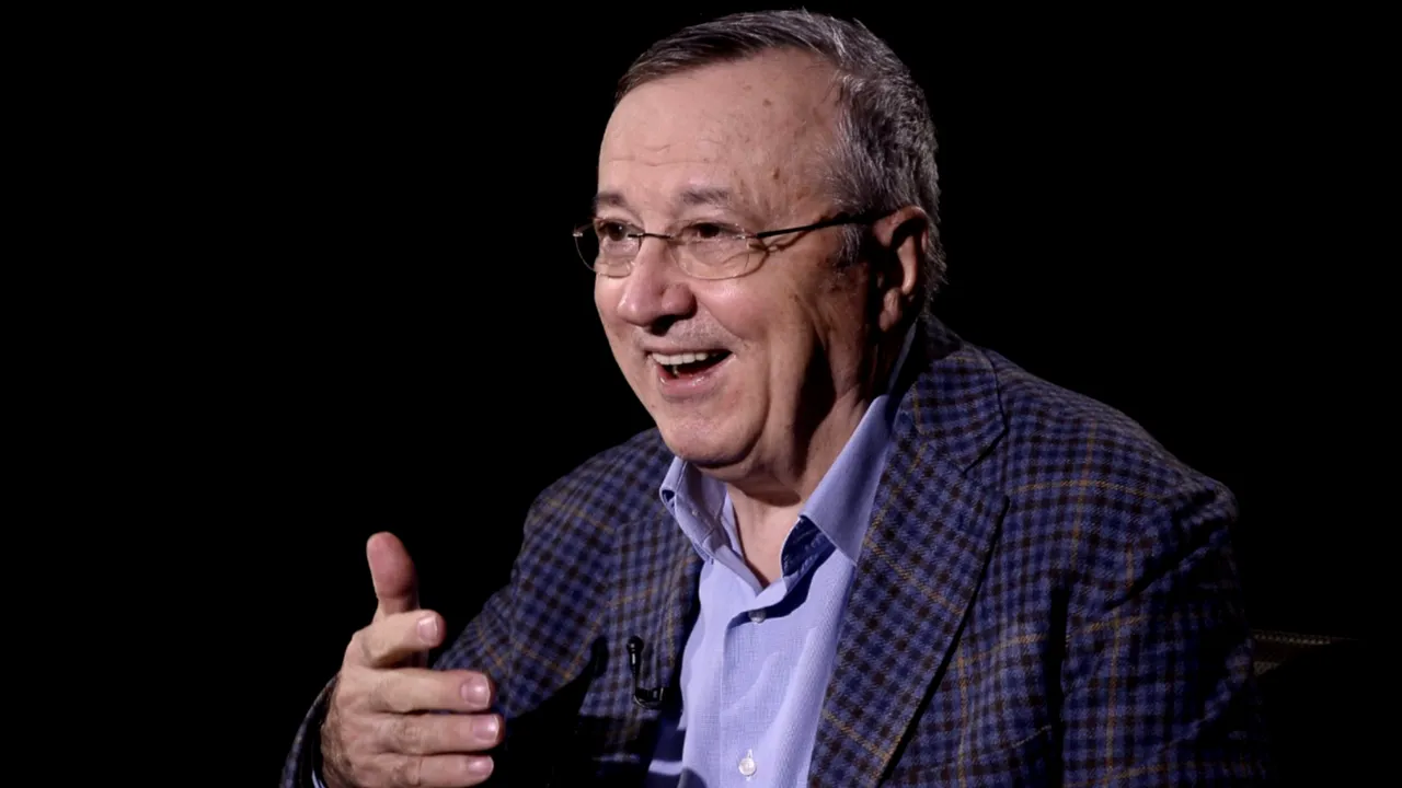  Ion Cristoiu: Dacă nu dă în clocot, PNL riscă să moară încetul cu încetul 


