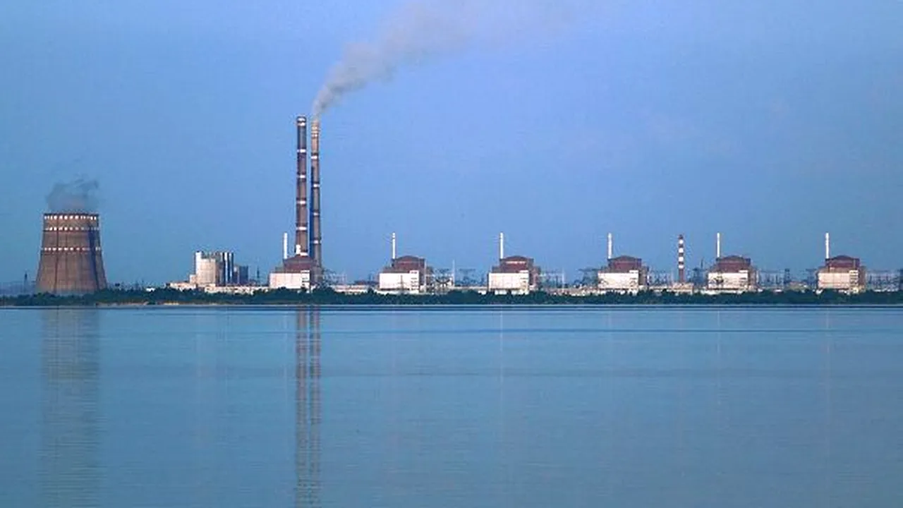Măsuri suplimentare de securitate la centrale nucleare ucrainene, după ameninţări cu bombă