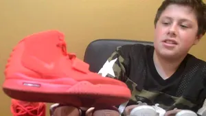 Un tânăr de 16 ani a reuşit să vândă adidaşi în valoare de 1 milion de dolari