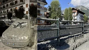 Un oraş italian, distrus de o alunecare de teren. Străzile au fost acoperite cu noroi