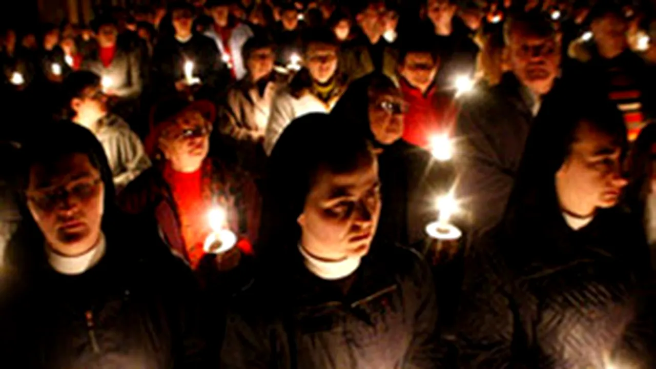 Romanian President Wishes Catholics A ‘Happy Easter’