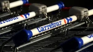 Vânzările Carrefour au înregistrat anul trecut o creştere organică de 3,9%, la 84 miliarde euro