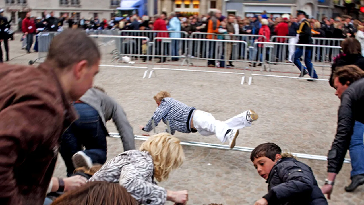 Panică în mulţime, în timpul unei ceremonii la Amsterdam