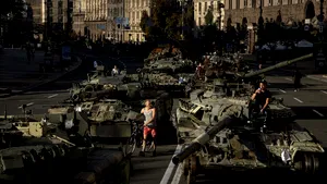 Războiul din Ucraina, ziua 186. Dmitro Kuleba: Ruşii pun „întregul continent în pericol”. Continuă bombardamentele. Moscova şi Kievul se acuză reciproc pe situaţia centralei nucleare Zaporojie. Zelenski îndeamnă la luptă