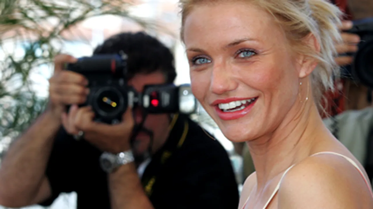 Cameron Diaz colecţionează buchete de mireasă