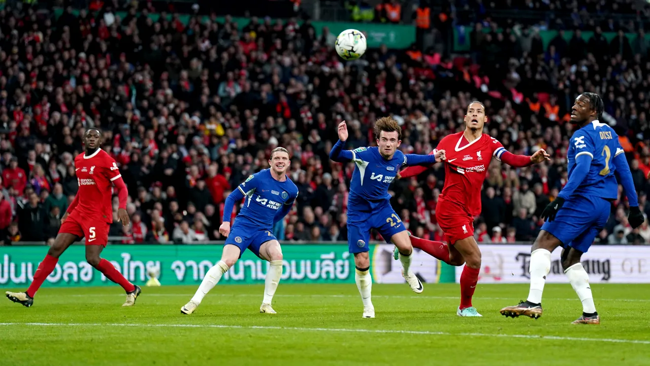 Premier League va introduce în sezonul viitor o tehnologie specială pentru semnalizarea ofsaidului