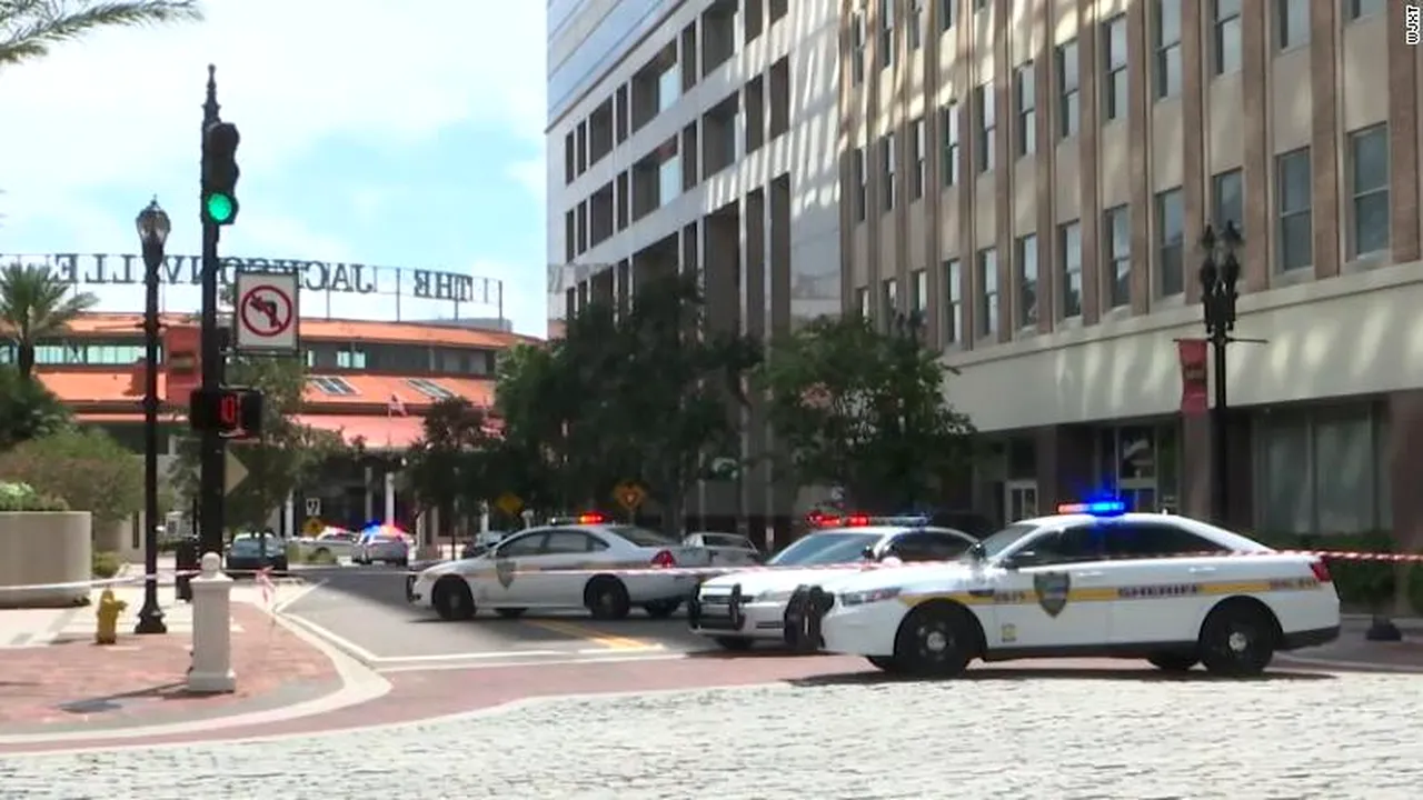 Atac armat la un turneu de jocuri video în Florida. Trei morţi, inclusiv suspectul / Într-un clip video TERIFIANT de la eveniment se aud împuşcăturile