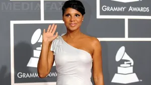 Toni Braxton: Aş putea să pozez pentru Playboy