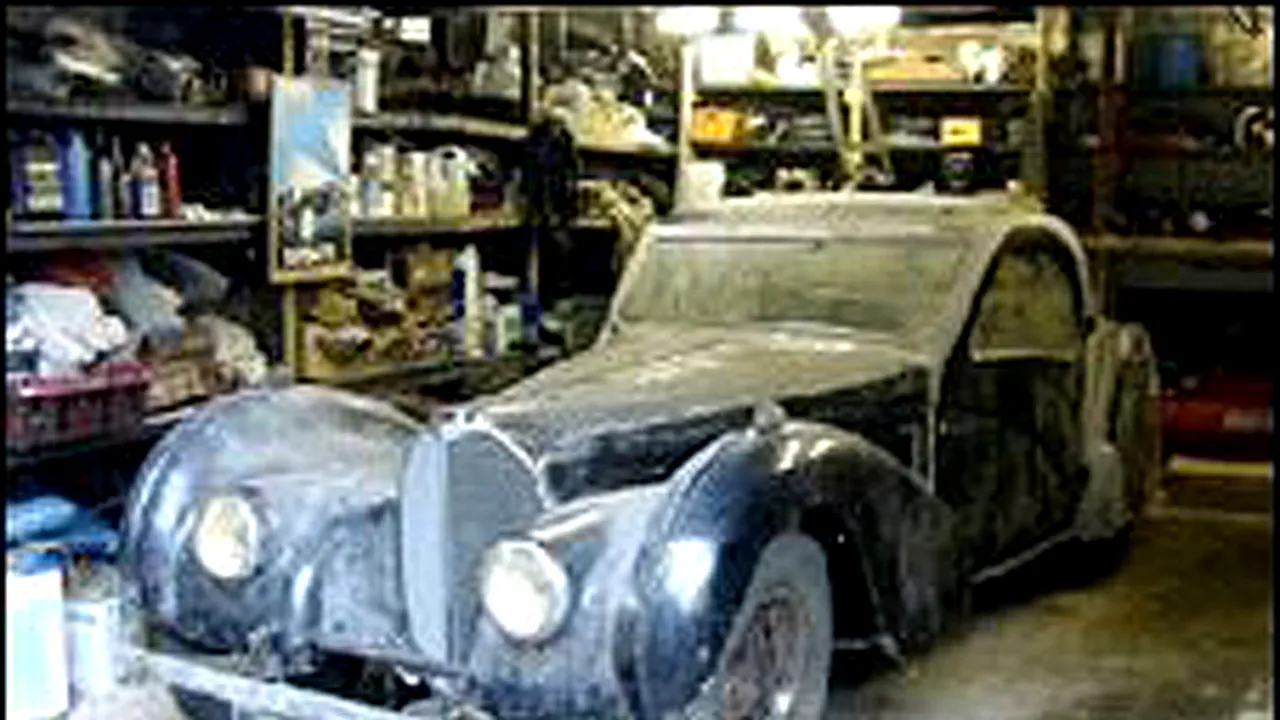 Un automobil Bugatti din 1937, scos la licitaţie