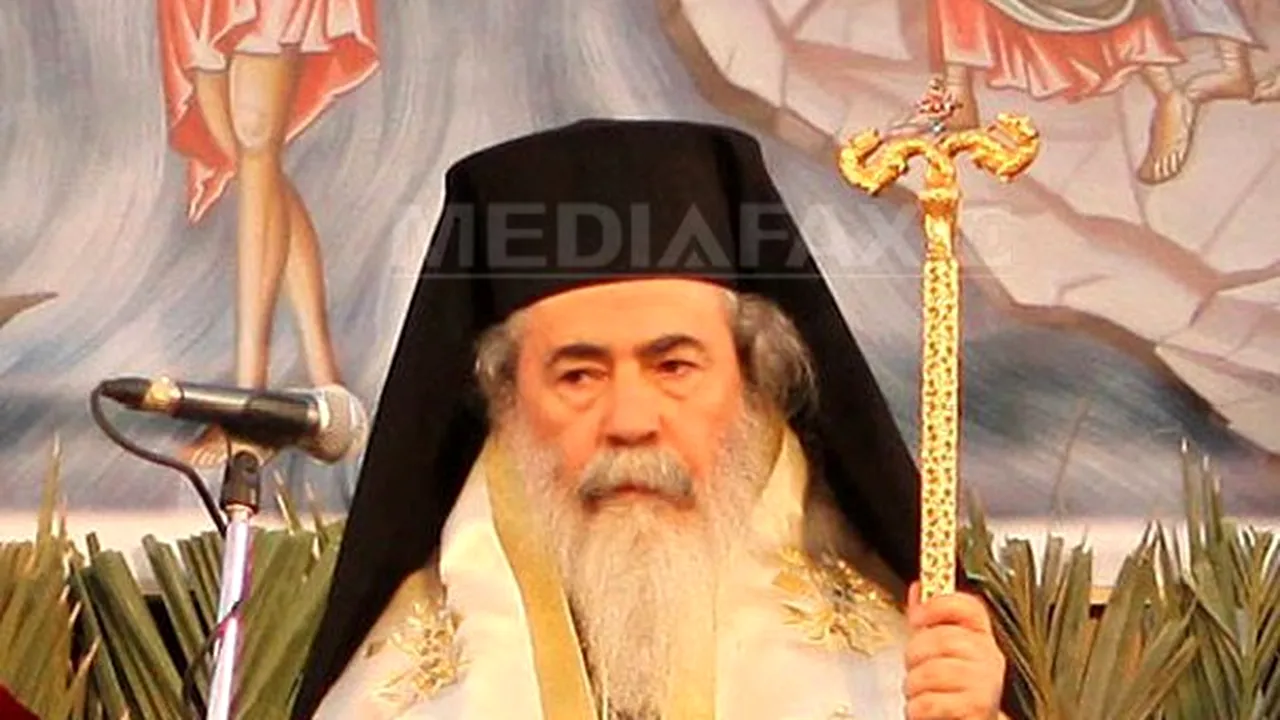 Patriarhul Ierusalimului şi al Întregii Palestine, decorat de Băsescu cu 