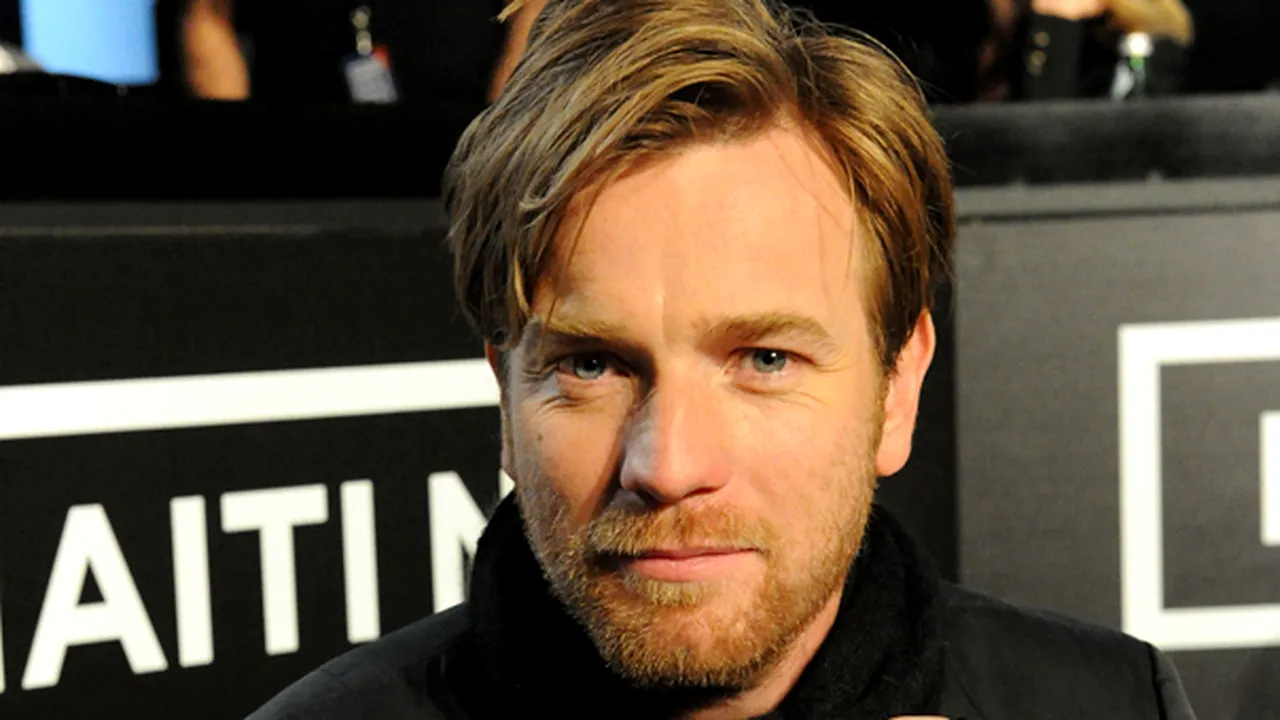 Ewan McGregor: Îmi place să sărut bărbaţi pe marele ecran