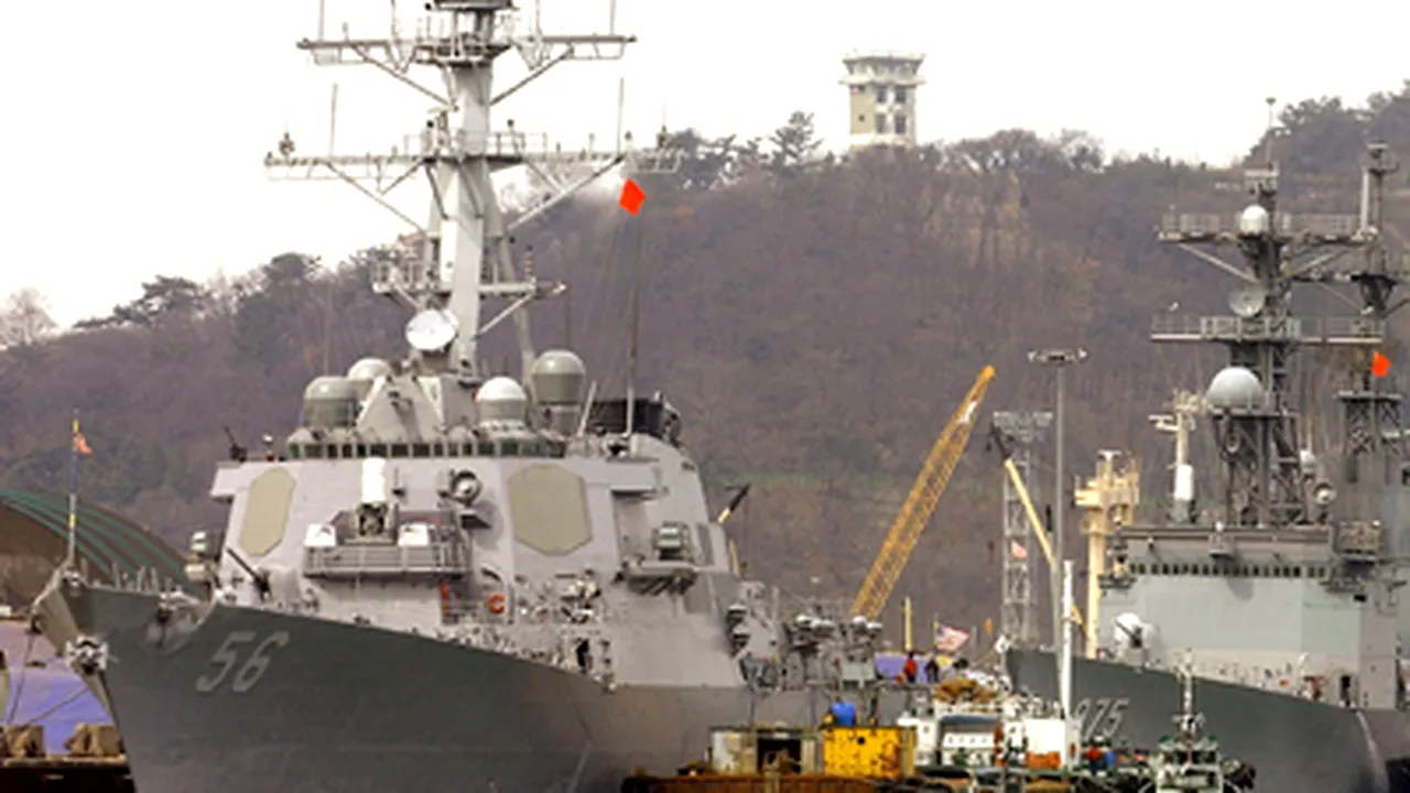 Un submarin chinez a lovit un sonar remorcat de un distrugătorul american
