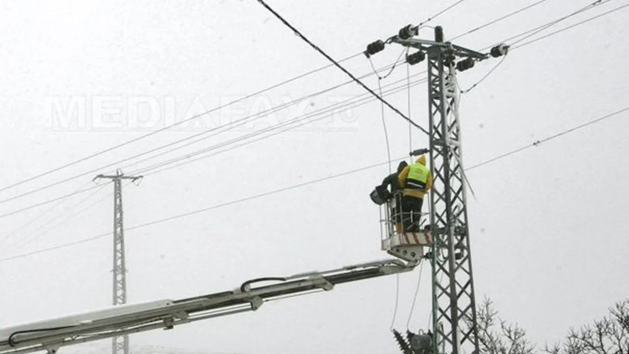 Harghita: Un angajat la Electrica a murit în timpul unui intervenţii