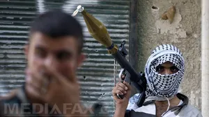 Rebelii sirieni au capturat o localitate strategică la sud de Alep. Confruntări soldate cu 73 de morţi