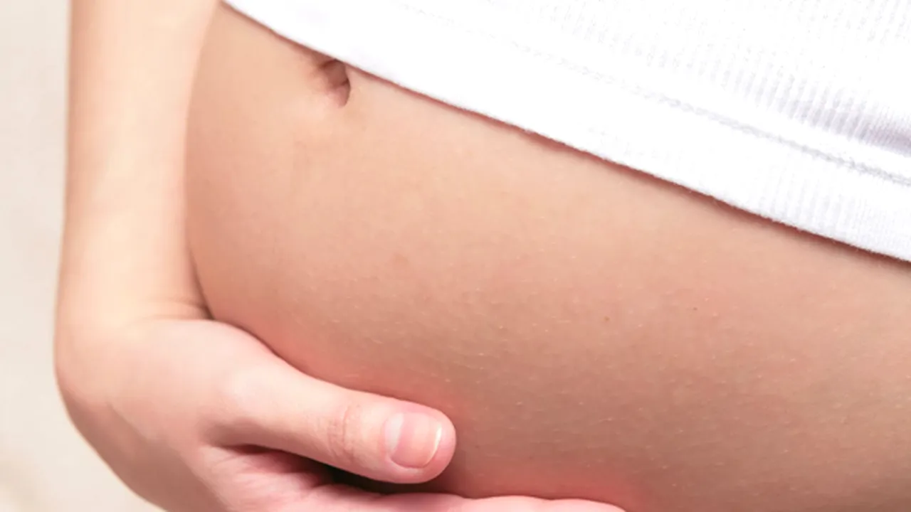 STUDIU: O dietă bogată în grăsimi în timpul sarcinii poate afecta dezvoltarea creierului copilului