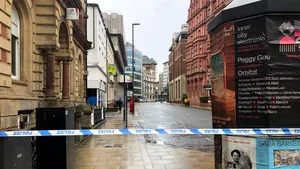 Pachet suspect în centrul oraşului Leeds din Marea Britanie. Sute de oameni au fost evacuaţi 