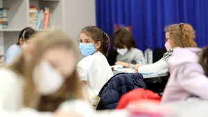 Lecturile şcolare îi îndepărtează pe copii de citit. Elevii nu înţeleg ce vor să spună autorii prin figurile de stil