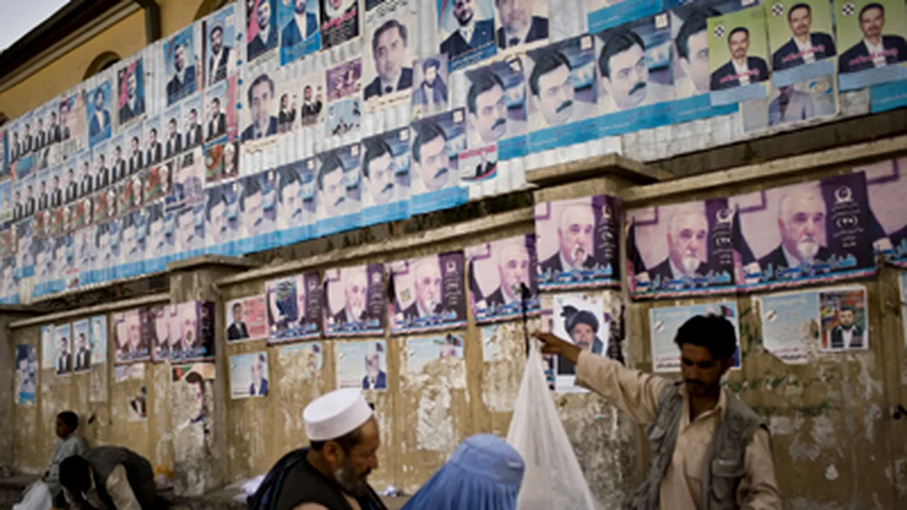 Afganistan: Peste 10 la sută dintre secţiile de votare ar putea rămâne închise la 20 august