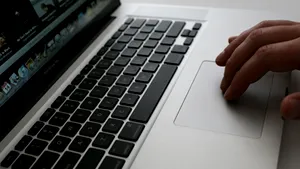 Vodafone România va lansa miercuri un serviciu de Internet şi telefonie fixă pentru firme