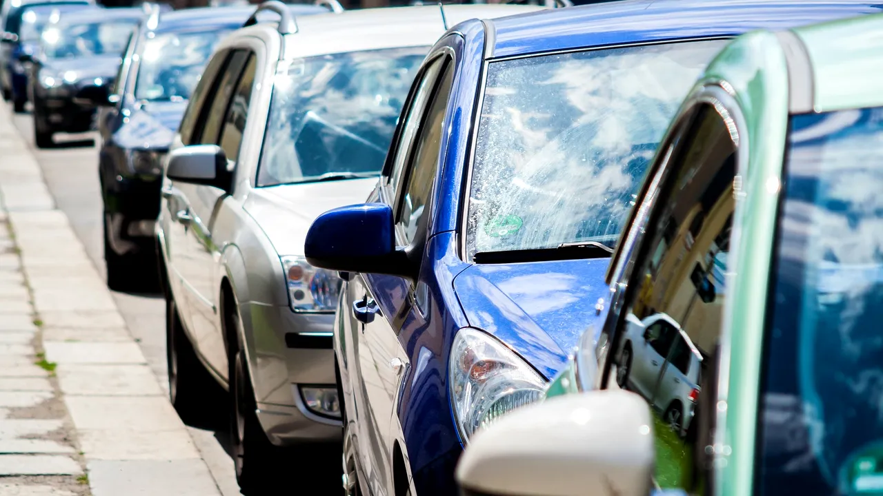 Primăria Capitalei a publicat lista celor 5.000 de persoane care vor primi eco-vouchere auto | DOCUMENT