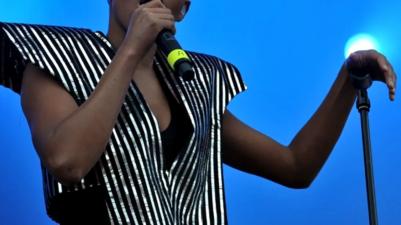 Skunk Anansie a deschis în forţă prima zi de B'estfest Summer Camp 2011
