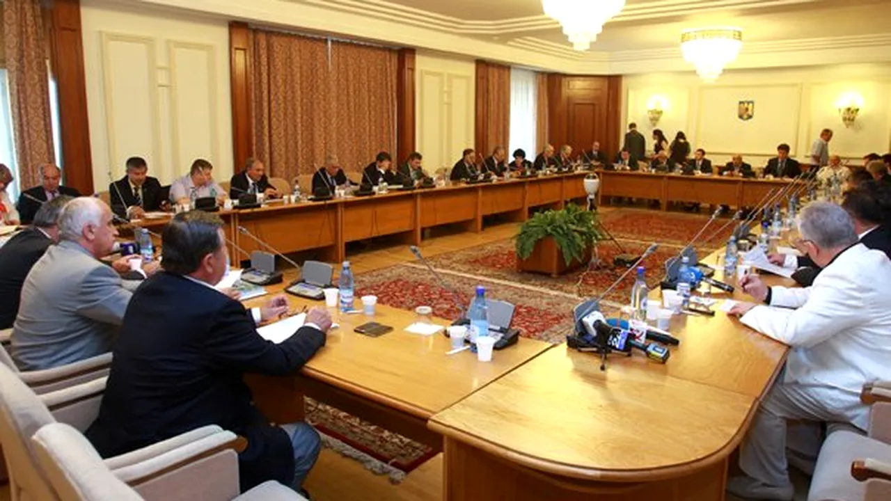 AUDIEREA MINIŞTRILOR ÎN PARLAMENT: Toţi miniştrii cabinetului Ponta, avizaţi de comisiile de specialitate - FOTO