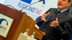 Schröder îndeamnă UE şi Rusia să 