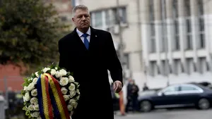 Cinci ani de la Colectiv. Preşedintele Klaus Iohannis a depus o coroană de flori în memoria victimelor