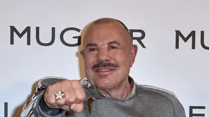 Thierry Mugler a murit la 73 de ani. Legendarul designer de modă francez a încântat lumea prin creaţiile sale extravagante