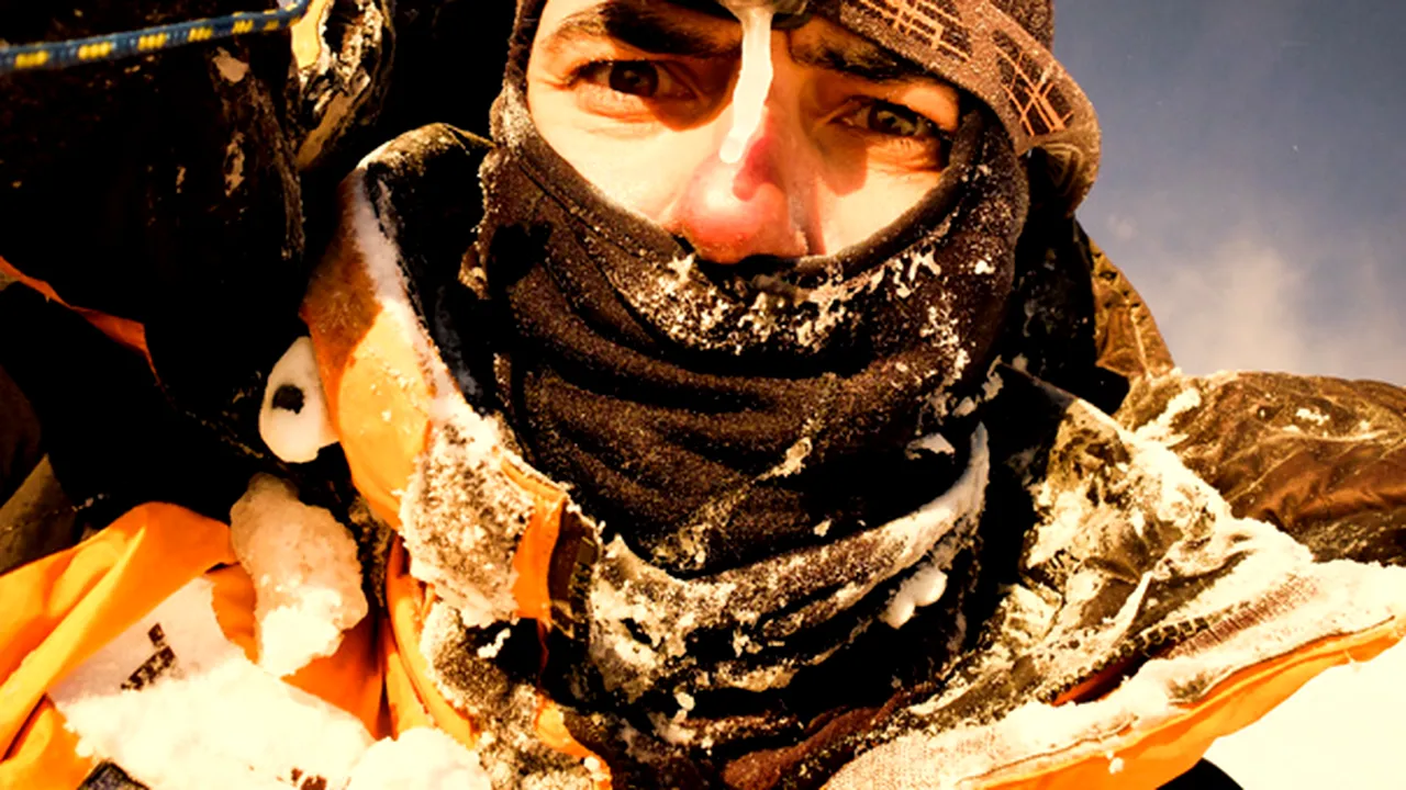 Alex Găvan, primul alpinist român care a urcat pe vârful Shisha Pangma (8027 m), din Himalaya - FOTO, VIDEO