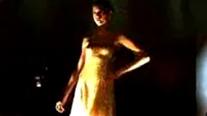 Vedetele de la Hollywood îşi donează hainele (video ProTv)