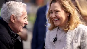 Elena Lasconi își caracterizează principalii contracandidaţi: Simion-Pinochio, Antonescu-Frumoasa din Pădurea Adormită