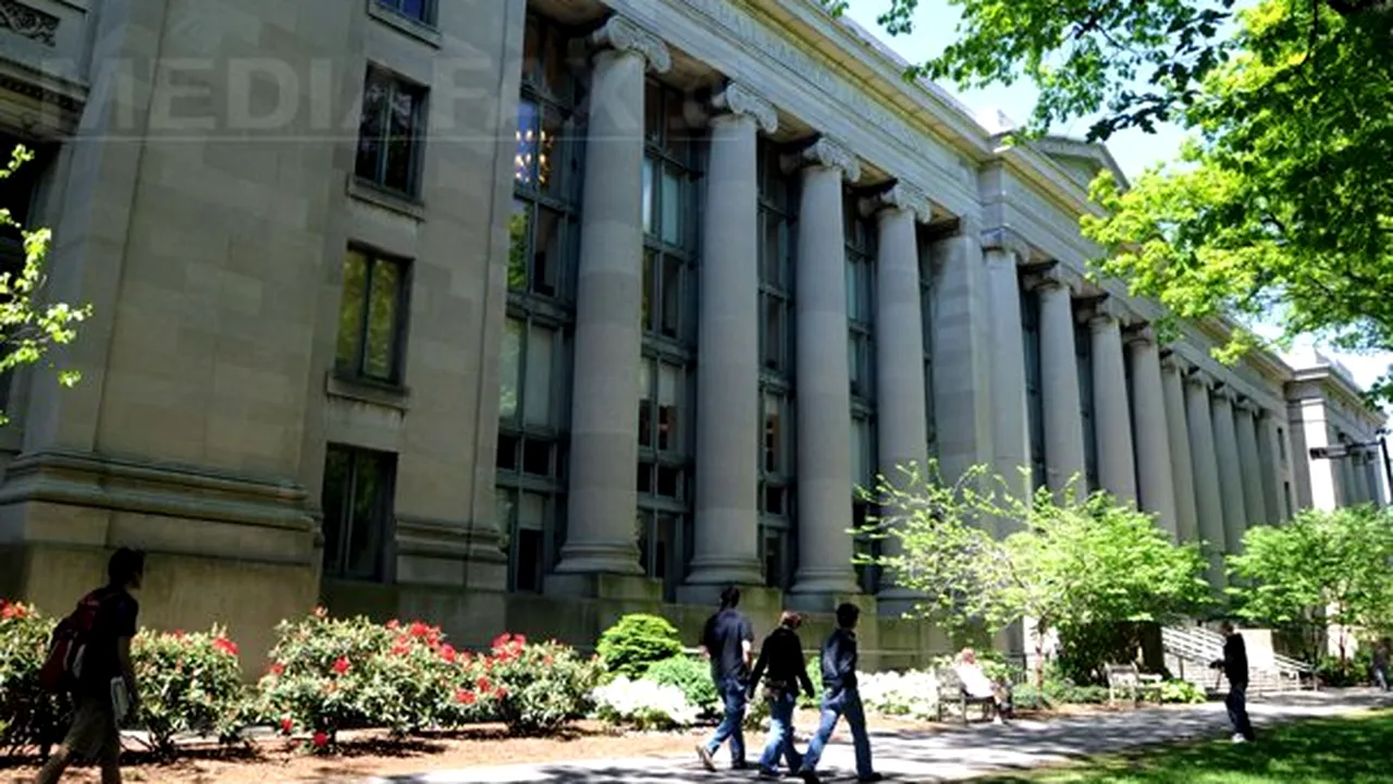 REPORTAJ: Profesori de la Stanford şi Harvard despre leadership: Un lider inspiră şi motivează oamenii - VIDEO 