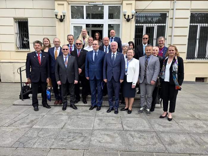 Eveniment Academia Română - Dumitru Prunariu