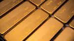 Curs valutar 16 aprilie. Aurul crește vertiginos. Dolarul a scăzut, iar euro oscilează de la o zi la alta