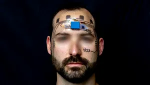 Dispozitiv care monitorizează efortul intelectual. Angajații pot preveni suprasolicitarea
