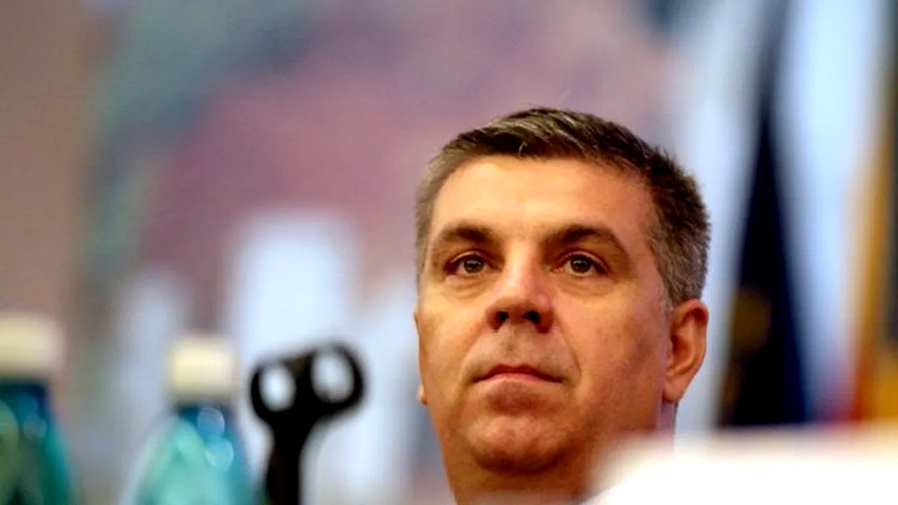 Zgonea: Parlamentarii care pun întrebări Guvernului şi lipsesc la răspuns ar trebui sancţionaţi